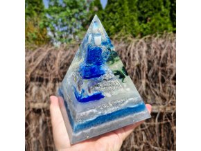 Pyramida intuice fosforuje extra silná