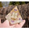 Pyramida prstýnek, ametyst fosforuje