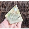 Pyramida andělská, měsíční kámen, fosforuje
