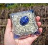 Pyramida uklidnění lapis lazuli, howlit,, křišťál