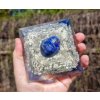 Pyramida uklidnění lapis lazuli, howlit,, křišťál