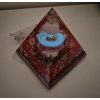 Pyramida lásková s růženínem, fosforuje, svítící