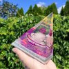 Pyramida lásky se zlatem 24 karátů, růženín
