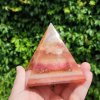 Pyramida INDIVIDUALITA křišťál fosforuje