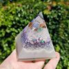 Pyramida mix kamenů, křišťál