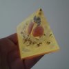 Pyramida karneol křišťál, jemně fosforuje