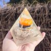 Pyramida hravosti, onyx, fosforuje