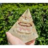 Pyramida andělská s granátem, jemně fosforuje