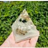 Pyramida léčení prstýnek fosforuje