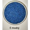 E modrý