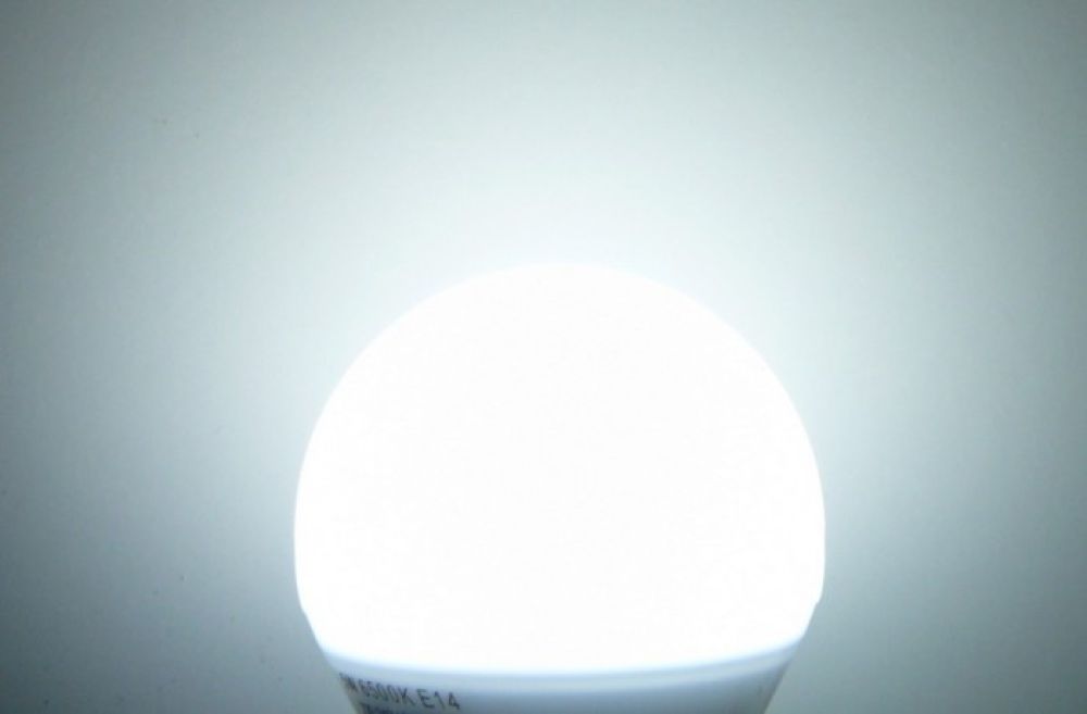 T-LED s.r.o. LED žárovka E27 L15W A60 Varianta: Studená bílá