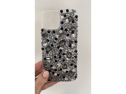 Černo- šedý kamínkový kryt