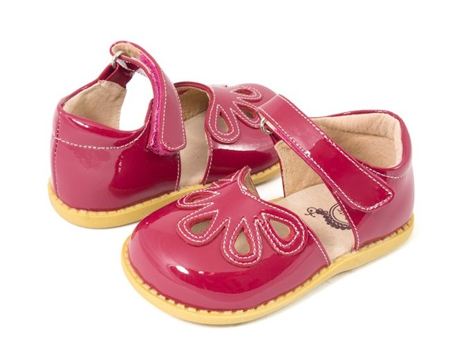 Petal Red - Livie and Luca