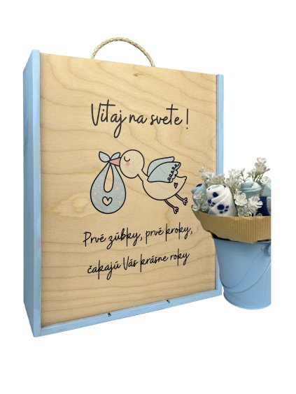 poháre a kytica ponožiek