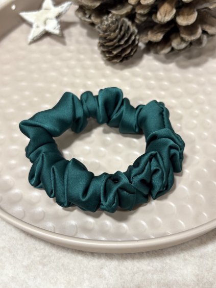 Mechovka MINI | Saténová scrunchie