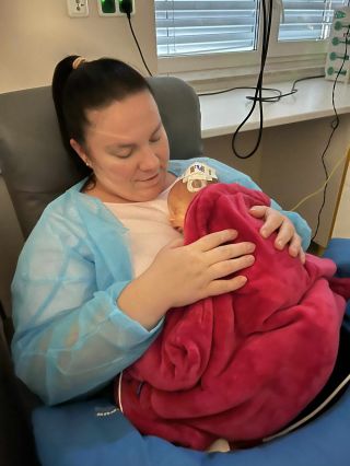 Další návštěva Kulíška na neonatologii. Maminky dostaly oblíbenou krásnou knížku pohádek , nádhernou sovičku od Taťány...