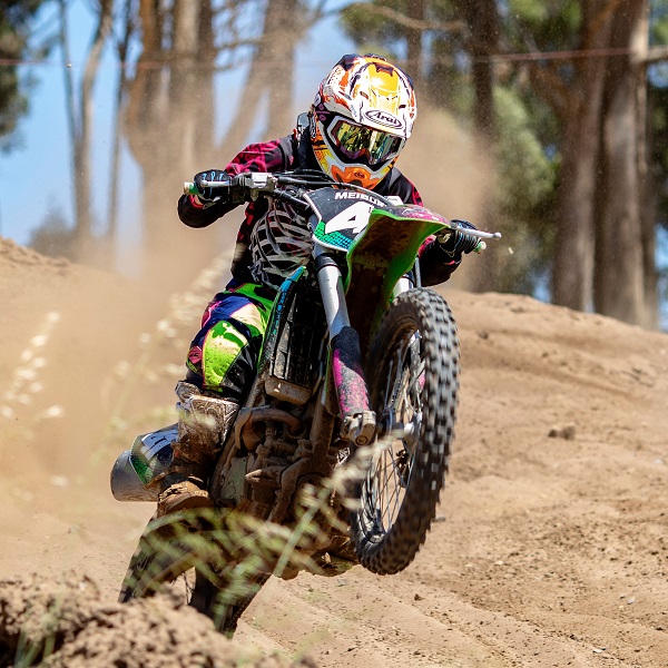 Jak vybrat boty na motorku