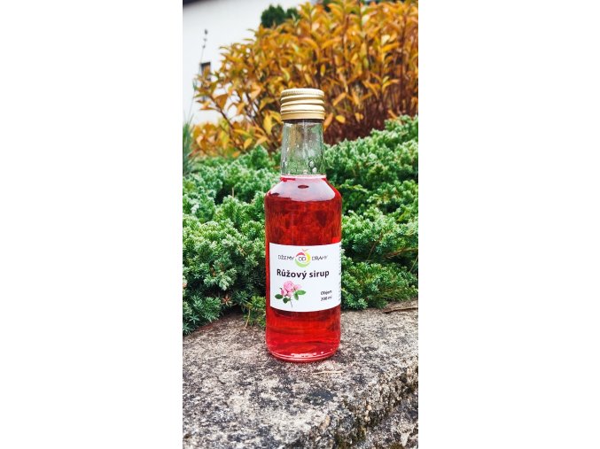 Růžový sirup