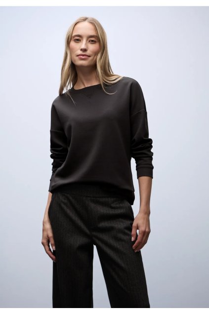 A3241711726636 4063047815057 2 m