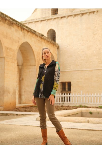 Sheree Joy Burlington Mono Leaf