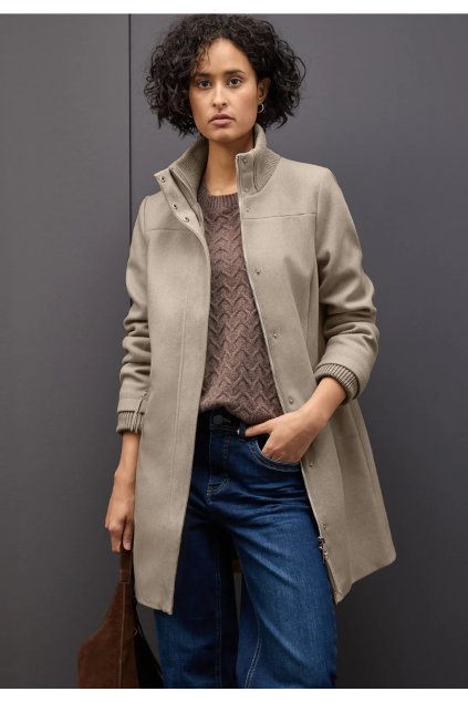 A2021121663036 4063047376855 4 m