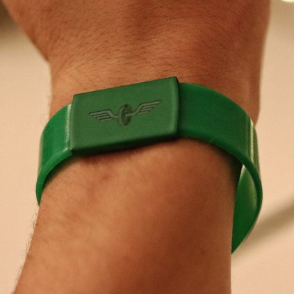 Náramek - okřídlené kolo (zelená)