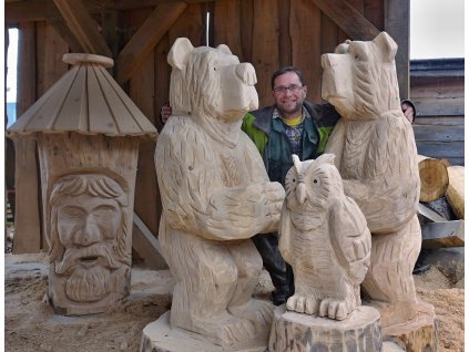 Kurz vyřezávání soch motorovou pilou