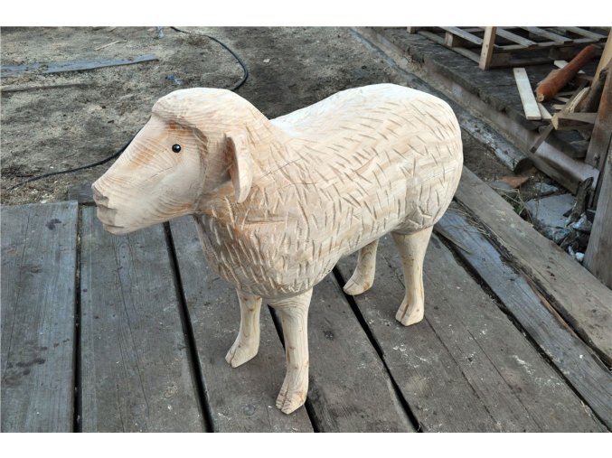 Dřevěná socha, ovečka