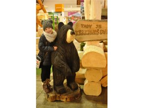 Medvěd 120 cm dřevěná socha