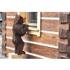Dřevěná socha, Nahlížející medvěd