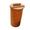 Dřevěný odpadkový koš s víkem