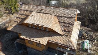 Práce v plném proudu! 💪🏗️ Tohle je to, co milujeme – vidět, jak se domov rodí. Každý den nový pokrok, každý den blíž k...