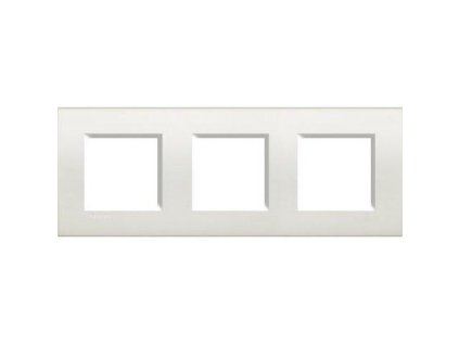 Bticino LIVING.LIGHT trojrámeček bílá 2+2+2M LNA4802M3BI