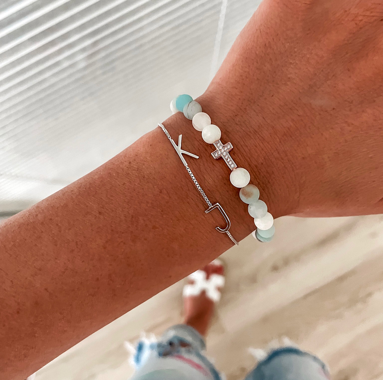 Proč si koupit naše šperky z polodrahokamů?