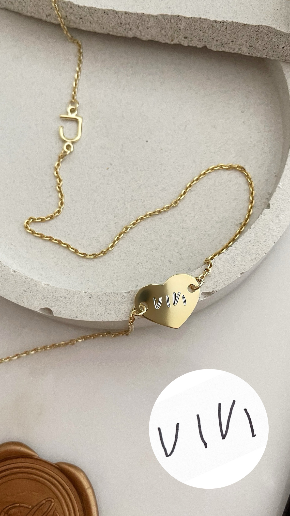 962F2B1F-B6DF-4FFD-8443-90F0FE609A30