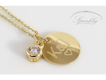 Personalizovaný zlatý náhrdelník jako originální dárek