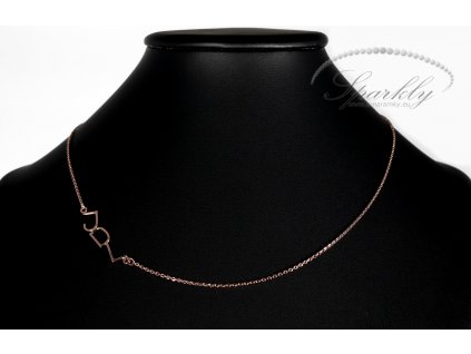 Elegantní personalizované náhrdelníky, které vyjadřují vaši jedinečnost