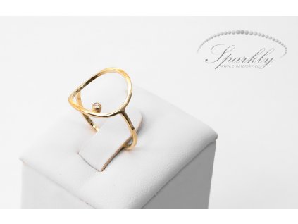 Ručně vyráběný prsten karma s třpytivým zirkonem – symbol rovnováhy