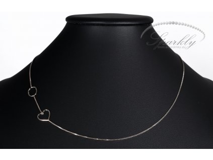 Personalizovaný zlatý náhrdelník s písmenem a srdcem