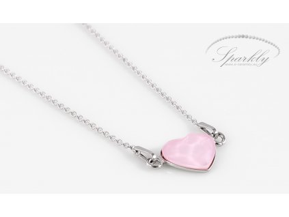 Minimalistický personalizovaný šperk s elegantním srdíčkem