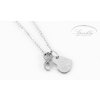 Objevte kouzlo personalizovaného šperku – stříbrný náhrdelník s kulatým přívěskem a zirkony