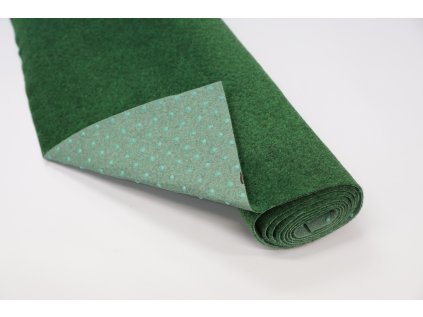 Trávny koberec s nopkami