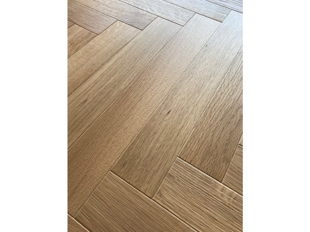 trivrstva_drevena_podlaha_dub_classic_valletta_olejnatura_parketa_500_bilaflor_scheucher_akni_podlahy_brno_akce_lepene_podlahy_plovouci_podlahy|e-podlaha