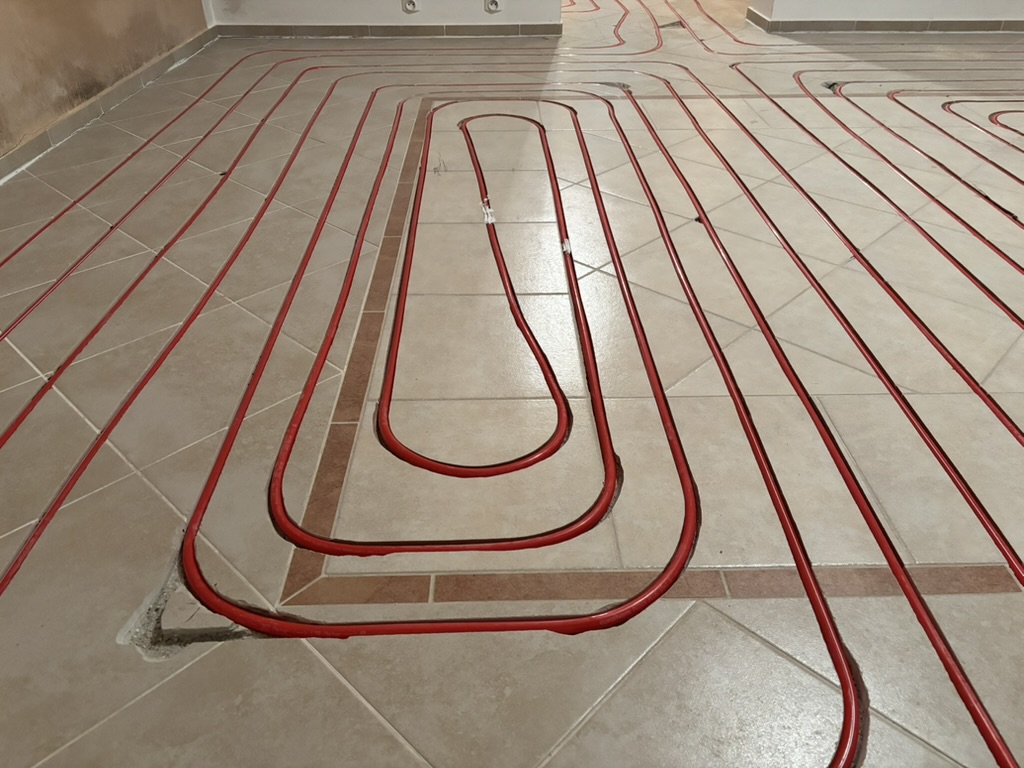 B86F2A0A-F905-43B1-805F-0B676B1D4351_1_105_c