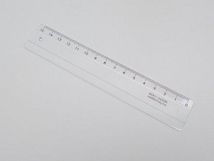 Krátké pravítko pro leváky 15 cm