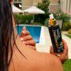 Opalovací voda SUN BRONZ s třpytivým efektem - Banana
