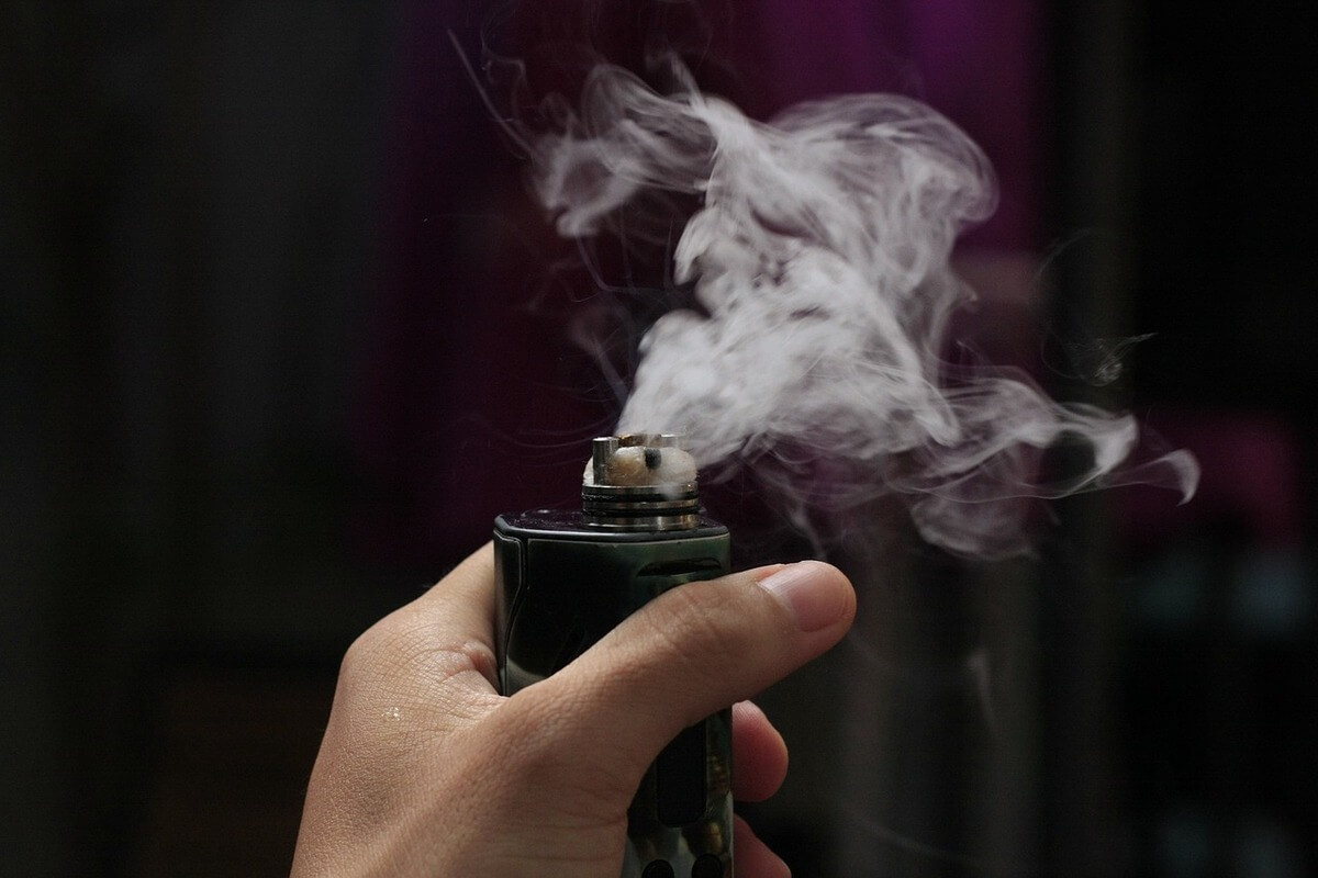 Dym z elektronickej cigarety