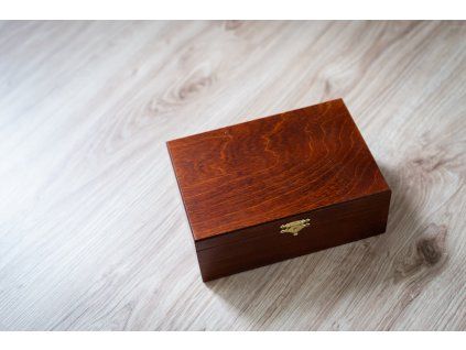 1773 dreveny box na sachove figurky