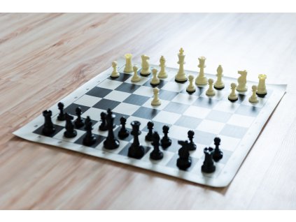 2189 sachova suprava komplet stredna cierna