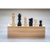 5266 3 drevene sachove figurky klasik stredne v krabicke
